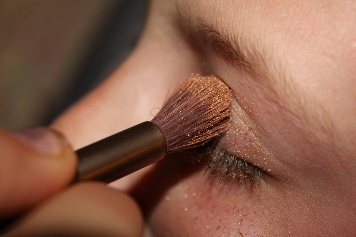 Full Makeup Tutorial Step by Step for Flawless, Camera-Ready Skin