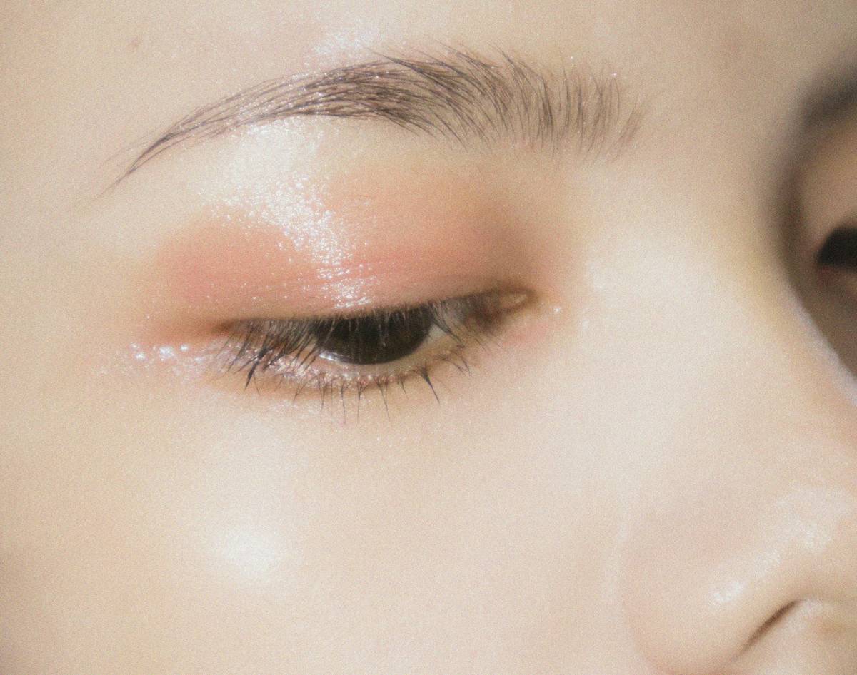 easy makeup to do comparison showing natural skinimalist look vs heavy traditional makeup